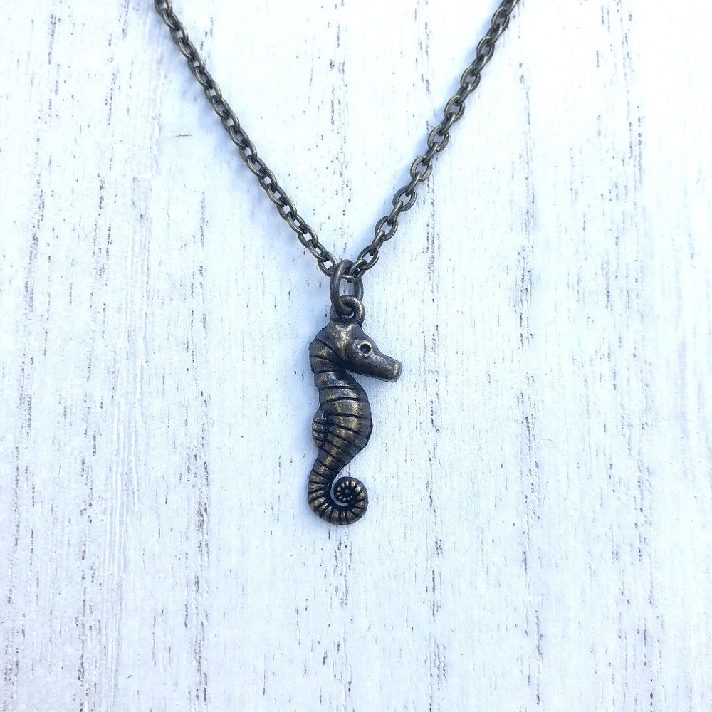 Antique Brass Seahorse Necklace - Picture 3 of 3